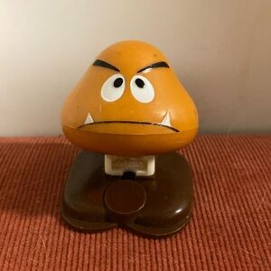 McDonalds 1989 Nintendo Goomba jumping figure